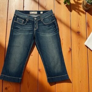 BKE (The Buckle) Blue Jean Shorts Long Cropped with Medium-Dark Wash size 31”